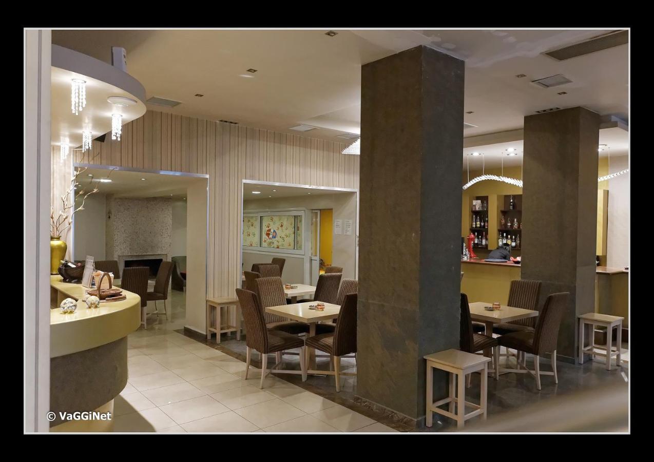 Lidra Hotel Aridaía Buitenkant foto